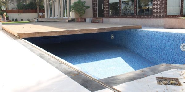 swimming pool cover dubai